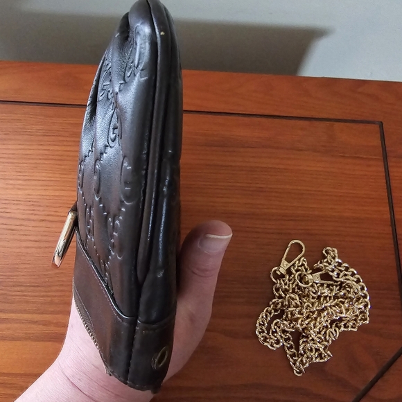 Authentic Gucci - Picture 8 of 13